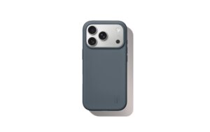 Ideal of Sweden IDOS Silicone Case MagSafe IP 18/17 Pro Max Midnight Blue kaufen | Mediatech.ch