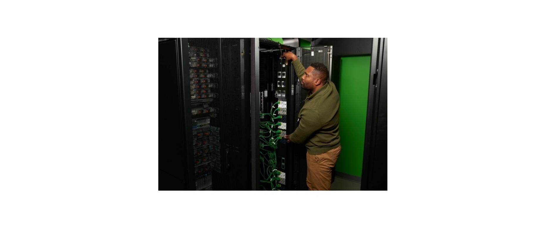 2187060_3 - Mediatech APC Steckdosenleiste PDU APDU10350SM