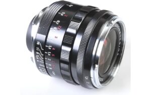 Voigtländer Nokton Vintage 28mm f/1.5 VM II Messing Schwarz kaufen Schweiz | Mediatech.ch