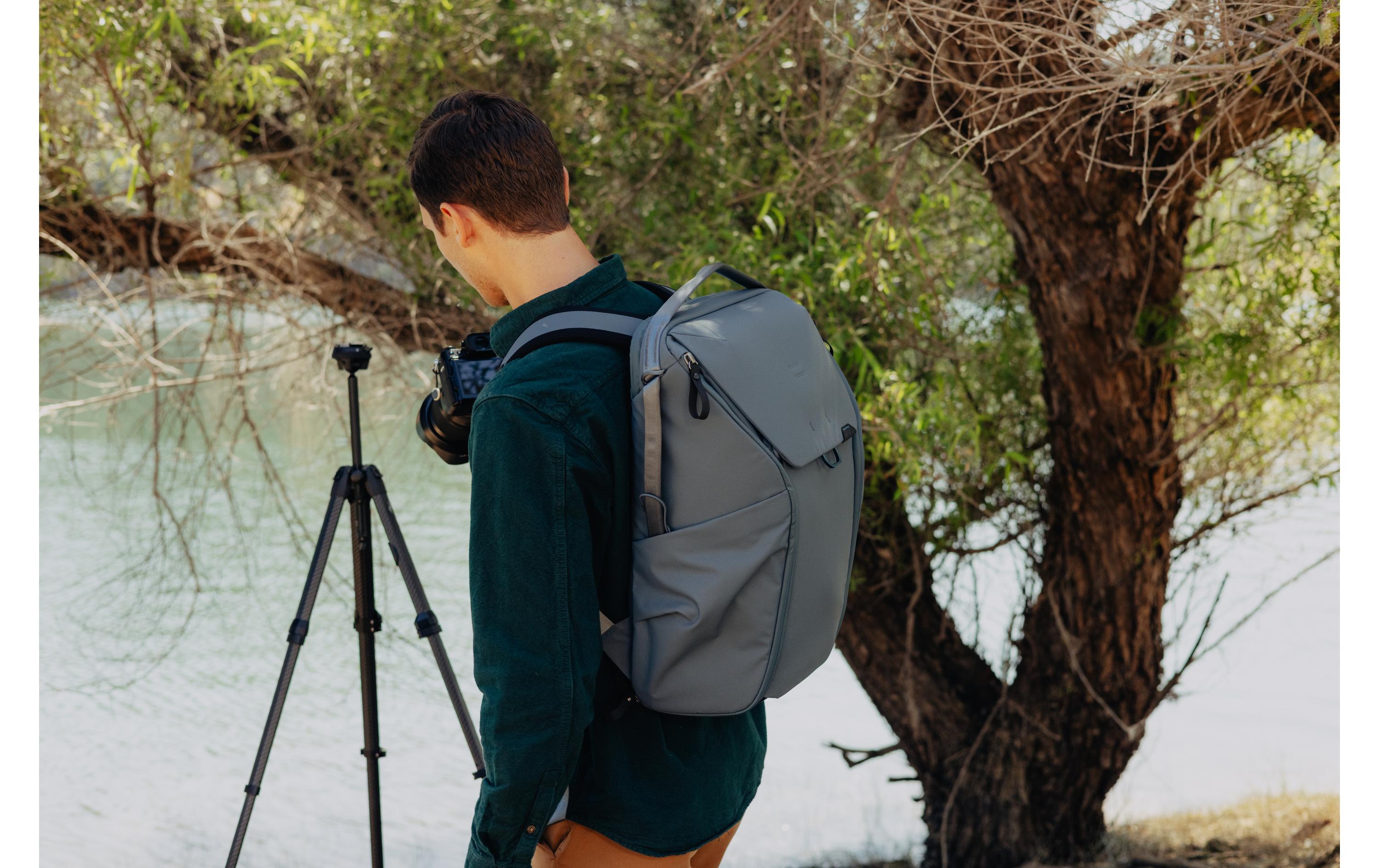 2223758_4 - Mediatech Peak Design Everyday Backpack v2 30 l, Blau, Wasserfest