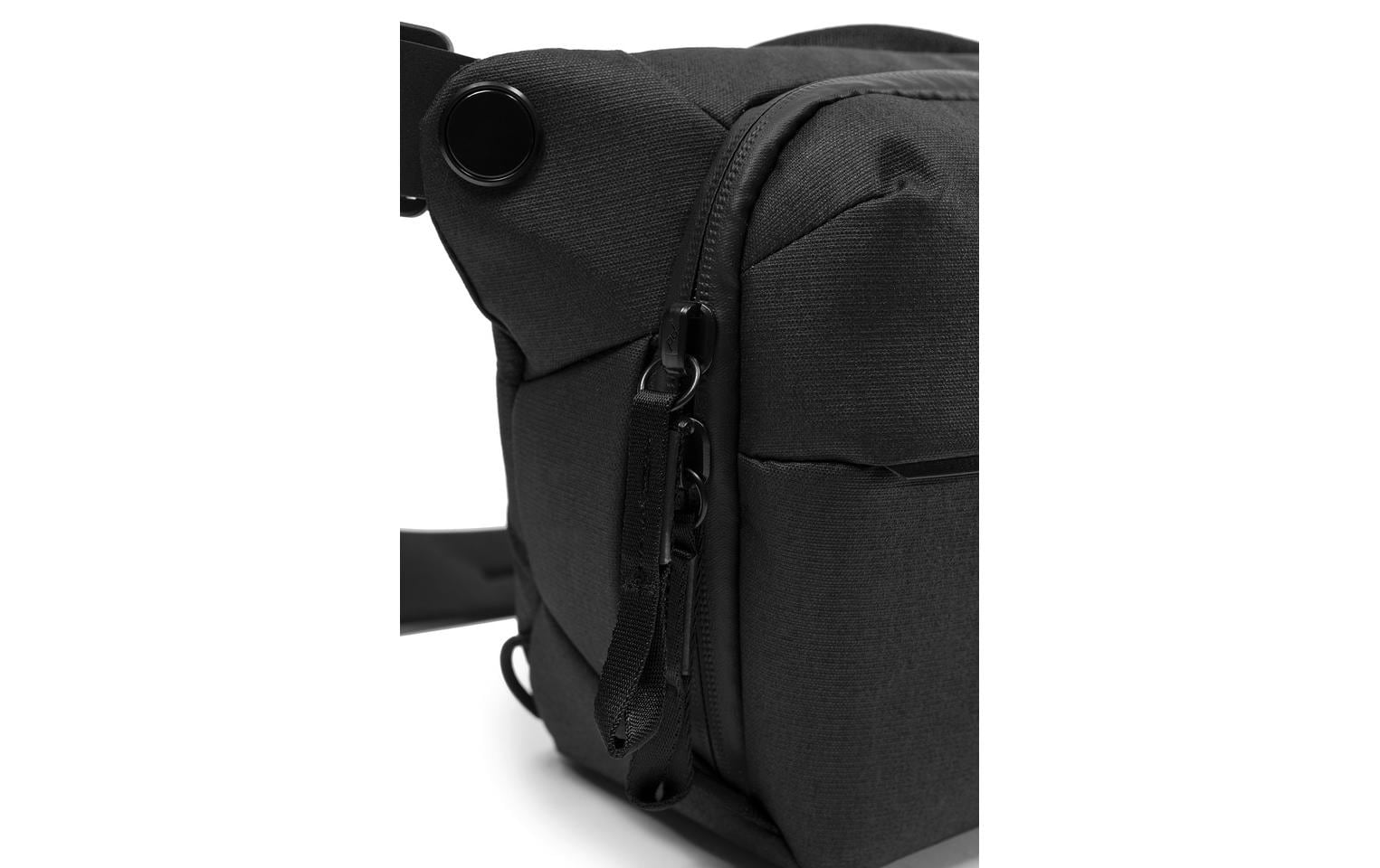 2223788_5 - Mediatech Peak Design Everyday Sling 3L, Schwarz, PFAS-frei