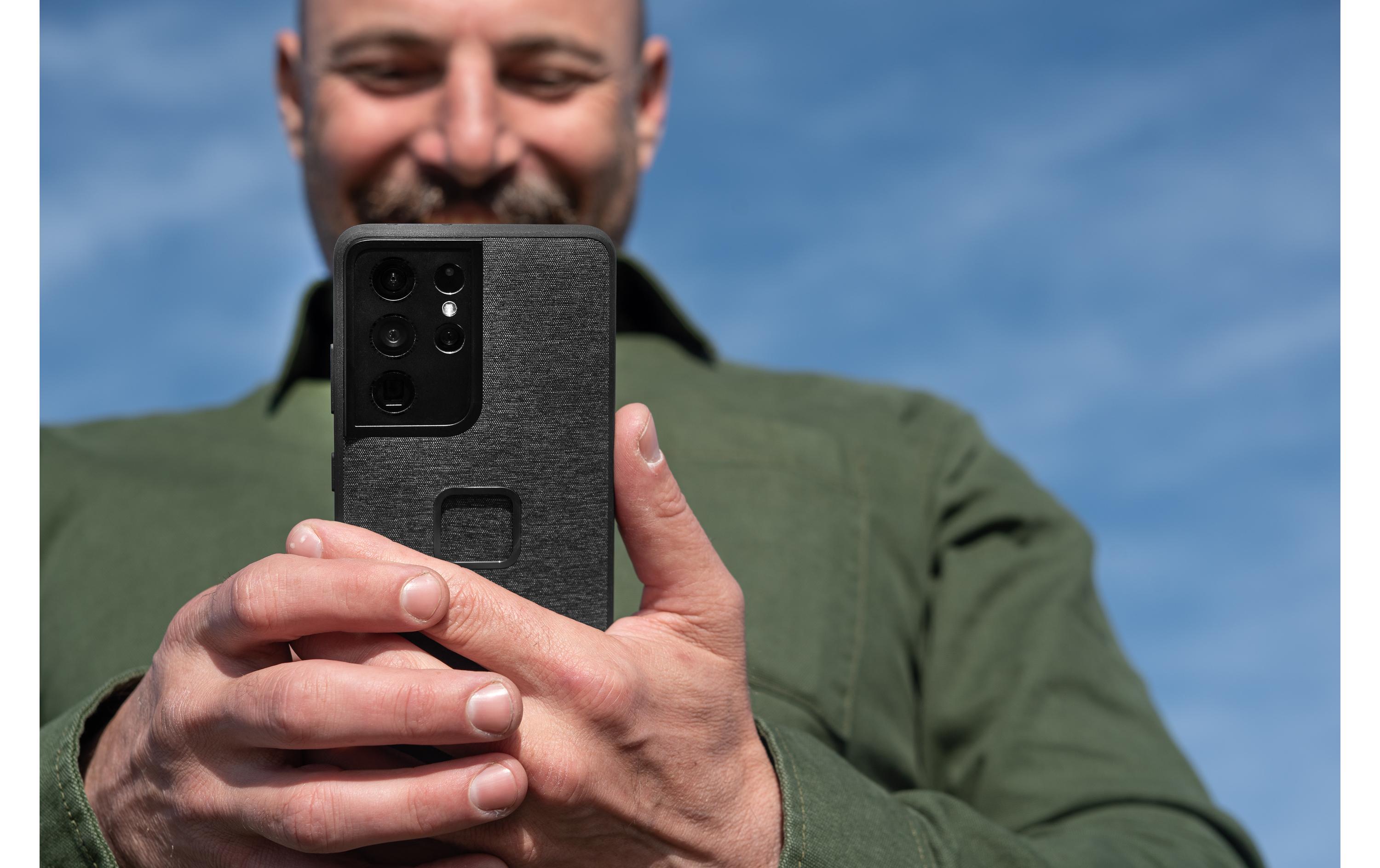 2223821_1 - Mediatech Peak Design Everyday Case Samsung Galaxy Charcoal