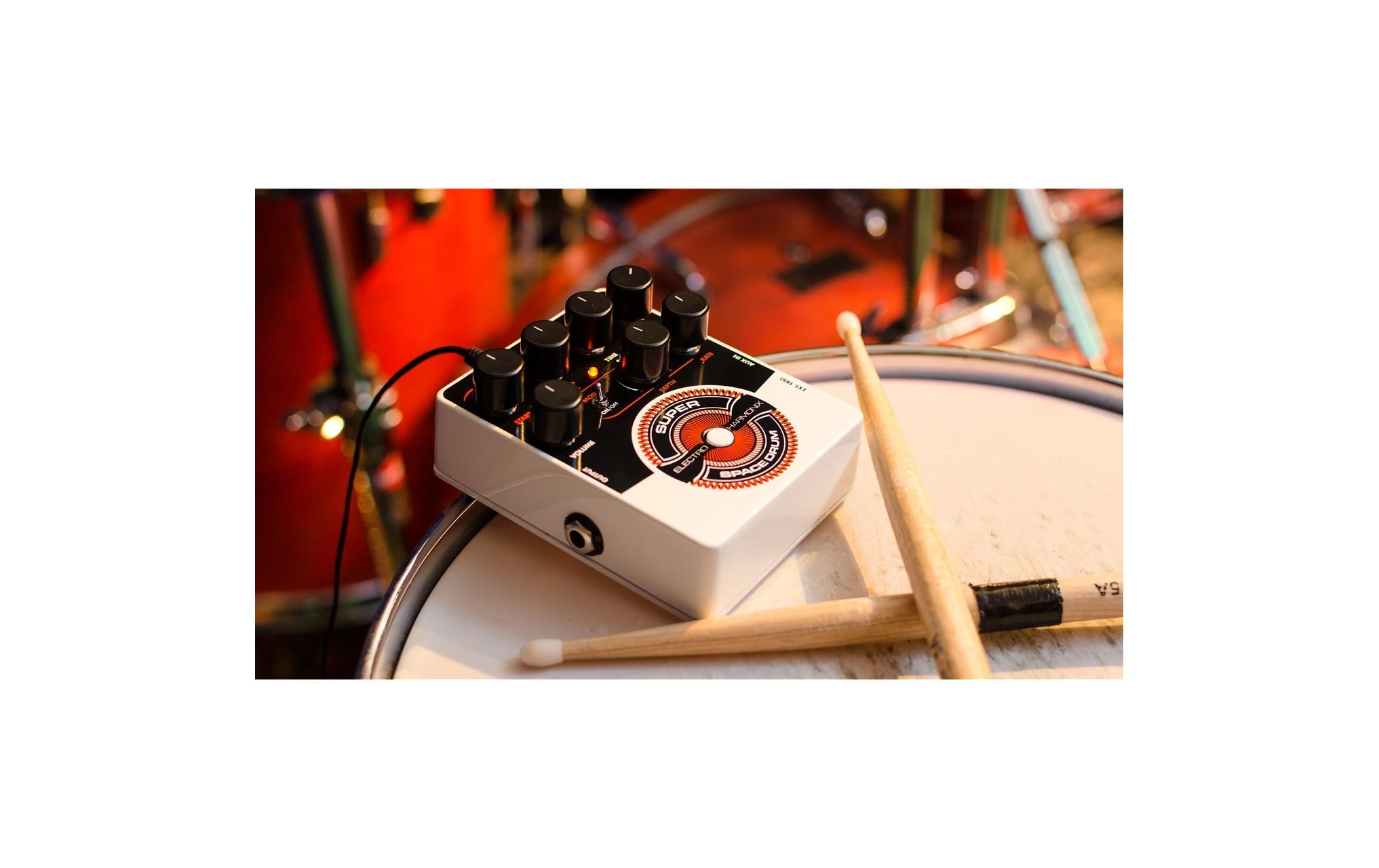 2249552_1 - Mediatech Electro-Harmonix Super Space Drum Analoger Drum Synthesizer
