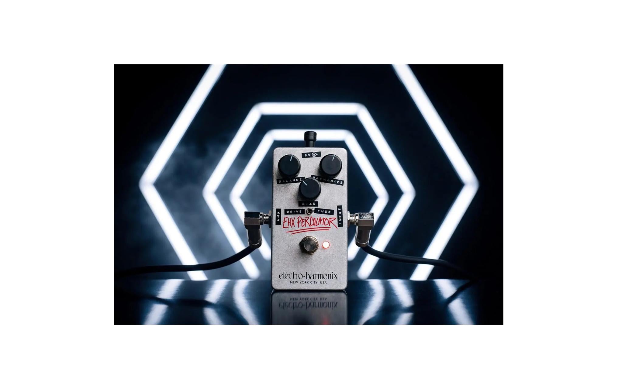 2249578_3 - Mediatech Electro-Harmonix Percolator Harmonic Saturator Fuzz Pedal