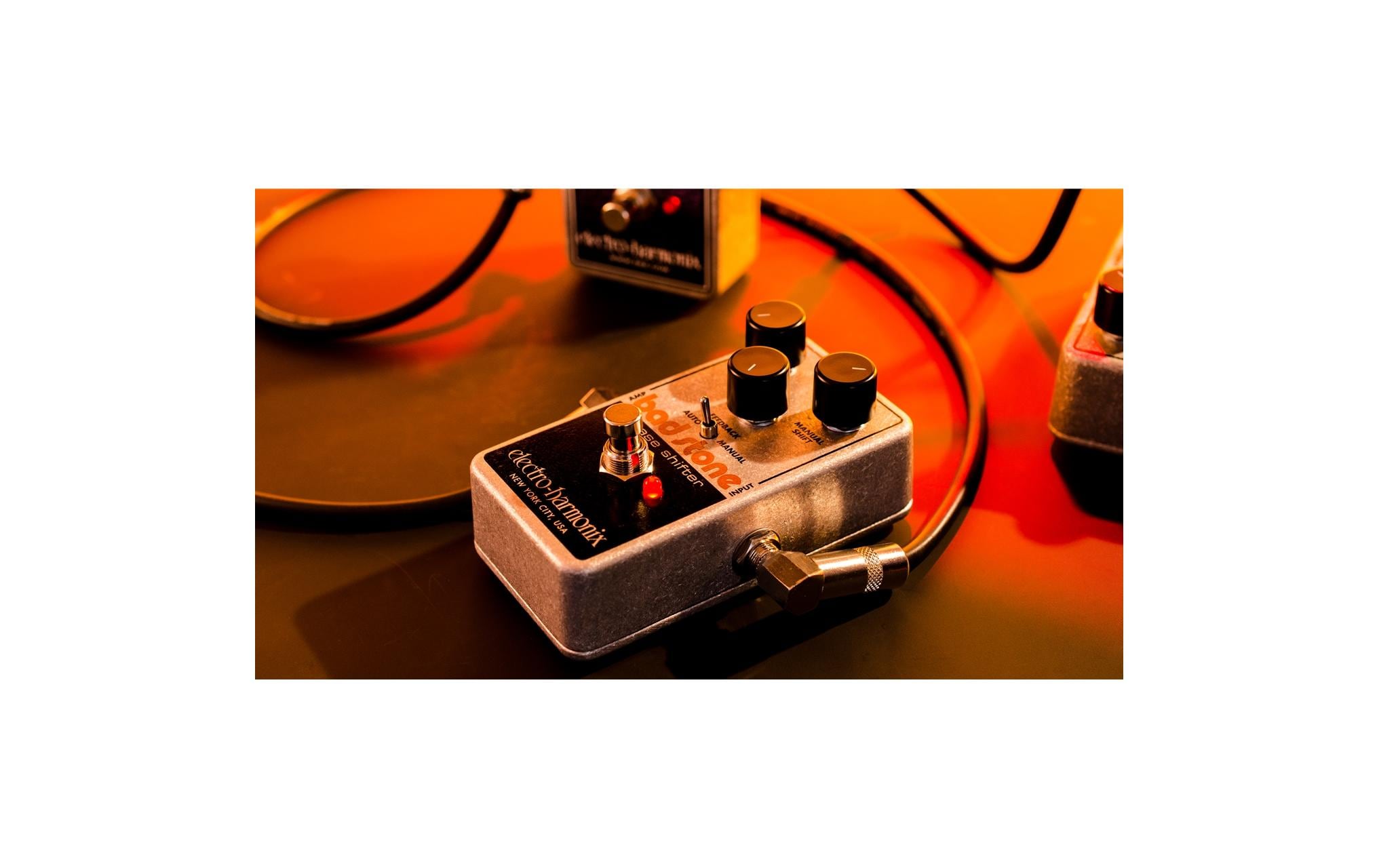 2249646_7 - Mediatech Electro-Harmonix Bad Stone Phase Shifter Analog Mono