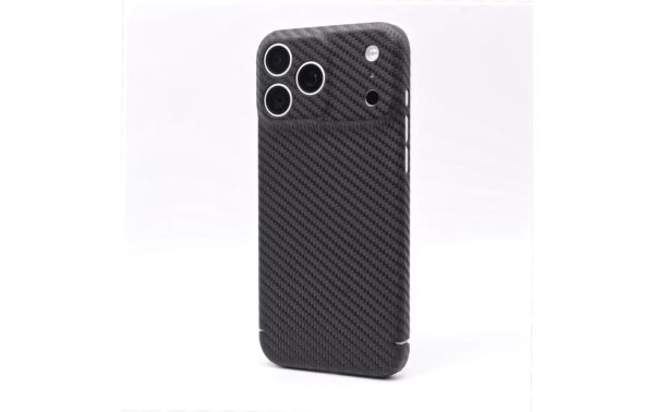 2260556 - Mediatech NEVOX CarbonSeries Cover Magnet iPhone 18 Pro Max kaufen Schweiz | Mediatech.ch