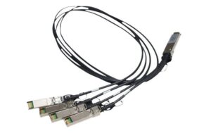 HP X240: QSFP+ zu 4x SFP+ DA Kabel 1m JG329A