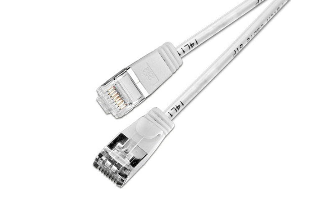 Slim Wirewin Pachkabel: U/FTP, 15cm, weiss Cat.6, AWG36, 100% Kupfer, geschirmt, 4mm
