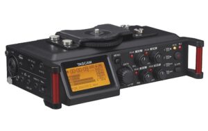 Tascam DR-70D 4-Kanal-Audiorecorder für DSLR-Kameras