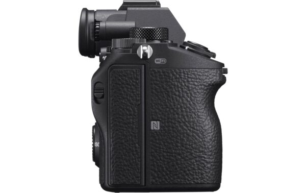 732787_3 - Mediatech Sony Alpha 7 III, 24.7 MP Vollformat nur Body, ohne Objektiv
