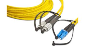 849063 - Mediatech Lightwin LWL HQ Duplex Patchkabel, 2m Singlemode 9/125µm, FC-LC, OS2 kaufen Schweiz | Mediatech.ch