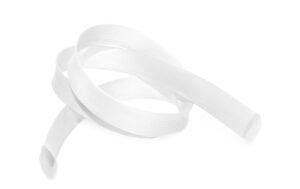 886993 - Mediatech Audioraq Kabelführung KF 25mm offen 25mm dehnbar 2m weiss kaufen Schweiz | Mediatech.ch