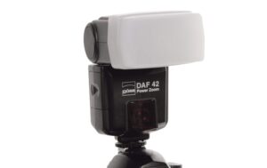 99108 - Mediatech Dörr SLR Soft Diffusor L 65x44mm für Canon 580EX/580EX II, Sony HVL-F58AM kaufen Schweiz | Mediatech.ch