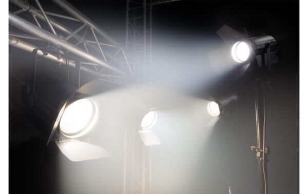 Beamz Pro BTF100Z Fresnel Zoom, 100W, LED, DMX, 3200K