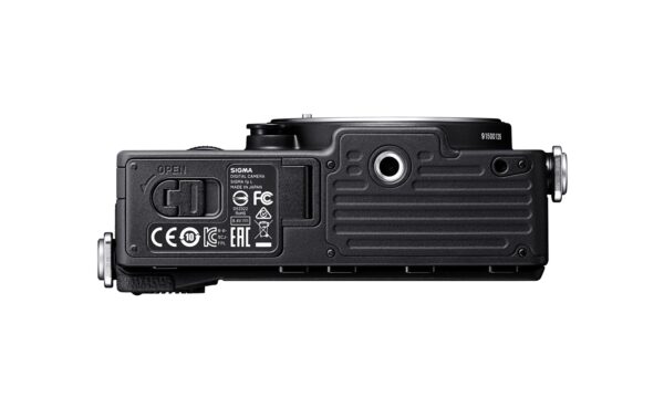 1204156_5 - Mediatech Sigma fp L inkl. EVF