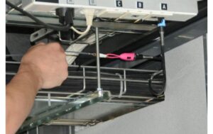 1211100_6 - Mediatech PatchSee PLUGCAP 3-Set, pink RJ-45 Schutz beim Einziehen durch Rohre