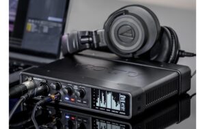 1212522_7 - Mediatech Motu UltraLite-mk5 18x22 USB audio interface