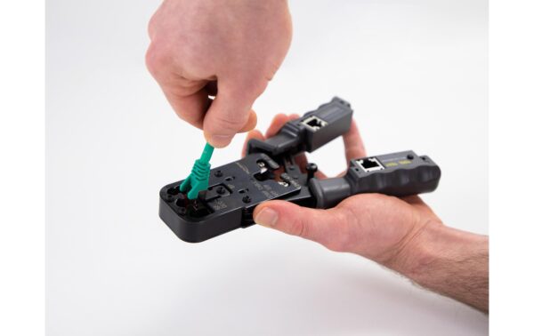Delock Crimpzange Abisolierer&Netzwerktest. 8P(RJ45) oder 6P(RJ12/11),6P DEC,4P(RJ10)