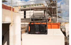 1262362_5 - Mediatech PERFECTPRO ROCKBULL DAB+/Baustellen-Radio