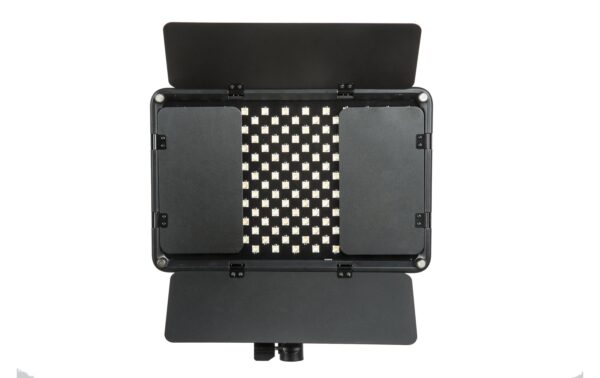 1284092_3 - Mediatech Viltrox VL-S192T LED light
