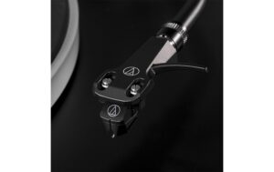 Audio-Technica AT-LP5X Hi-Fi Turntable with J shape tonearm