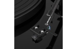1296215_4 - Mediatech Audio-Technica AT-LPW50PB Belt Drive Hi FI Turntable Piano Black