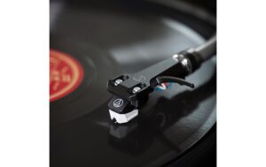 1296347_6 - Mediatech Audio-Technica AT-VM95SP/H cartridge on AT-HS6 Headshell