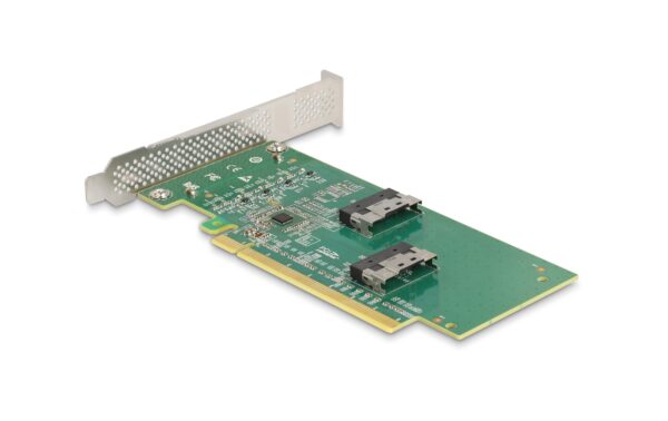 1304766_4 - Mediatech Delock PCI Express x16 Karte 4x SFF-8639 NVMe, Bifurcation, Low Profile Formfaktor