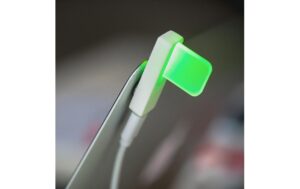 1305102_5 - Mediatech Luxafor Flag mit 1.5m USB-C Kabel USB-C