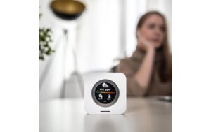1305111_7 - Mediatech Luxafor CO2 Monitor