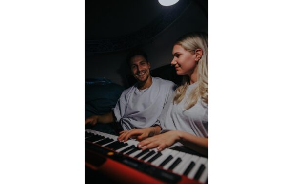 CASIO CT-S200RD Portable Keyboard, 61 Keys, rot
