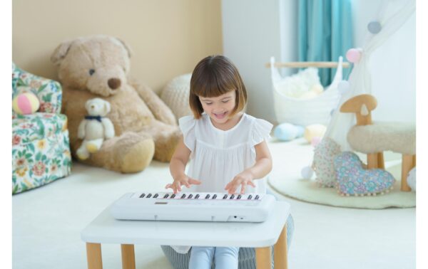 Yamaha PSS-E30 Mini Keyboard, 37 Mini Keys, Weiss