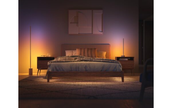 Philips Hue Gradient Tischl. Signe Oak weiss