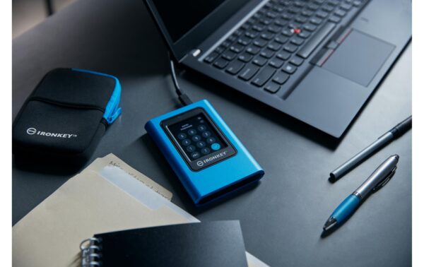 1387408_5 - Mediatech SSD Kingston IronKey VaultPrivacy 80 1920GB USB3.2 Gen1 (Type-C), 256bit-AES, FIPS 197