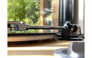 1435221_4 - Mediatech House Of Marley Stir It Up Wifi Turntable F:Schwarz-Braun