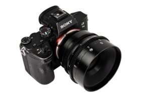 1445834_5 - Mediatech 7Artisans 35mm T2.0 Sony E