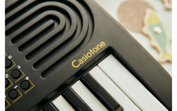 CASIO SA-51 Mini Keyboard, 32 Keys, schwarz / weiss