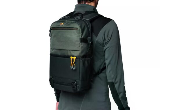 1463840_6 - Mediatech Lowepro Slingshot SL 250 AW III grey