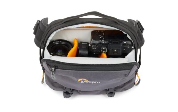 1463850_2 - Mediatech Lowepro Trekker Lite SLX 120 grey (GL)