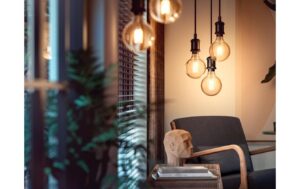 1521235_7 - Mediatech Philips Hue White E27 Filament, 550lm, Globe