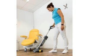 1526713_3 - Mediatech KAERCHER Scheuersaugmaschinen BR 30/1 C Bp ohne Akku+Ladegeraet