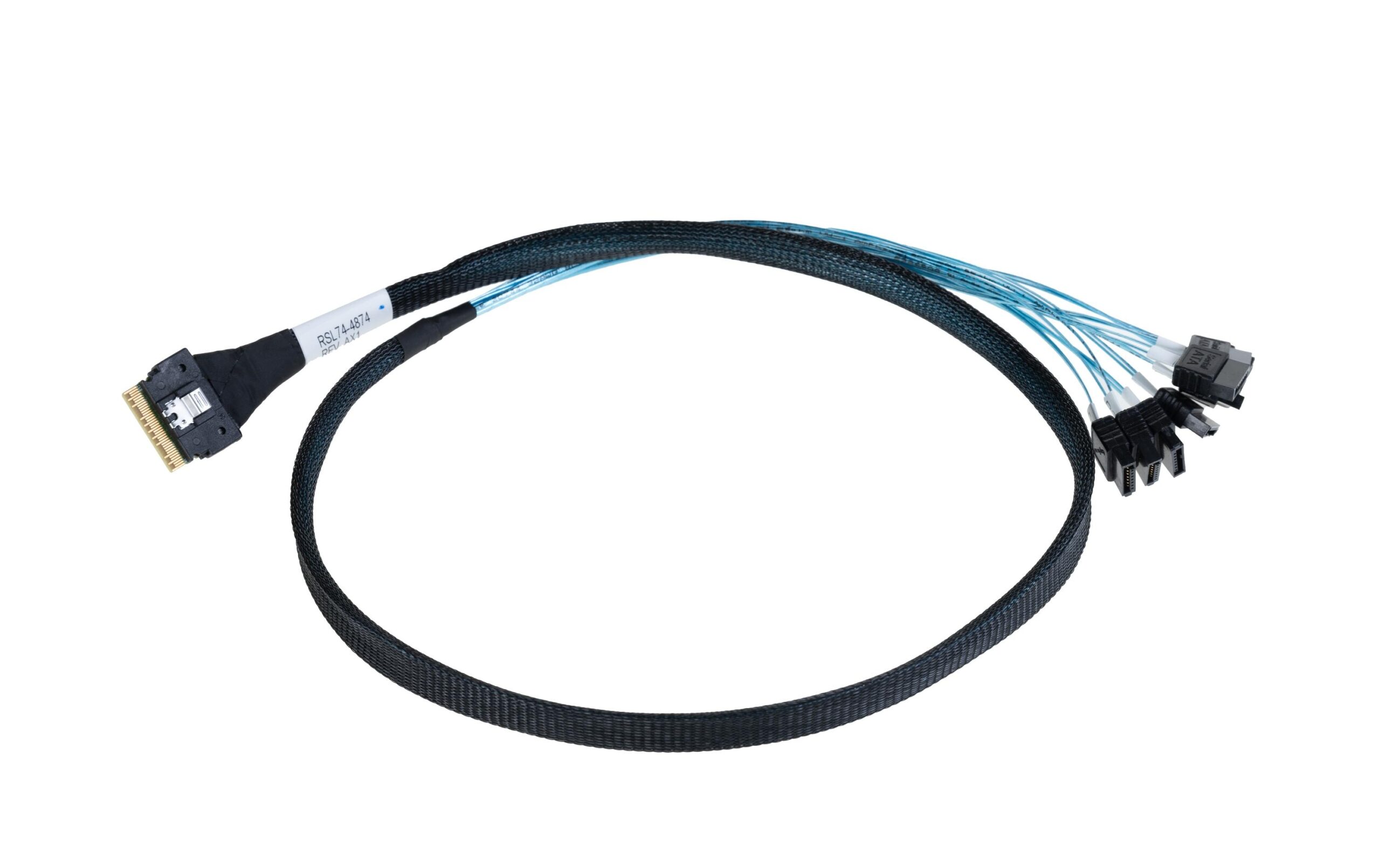 1549442 - Mediatech Adaptec SFF-8654 - 8x SATA, 0.8M Anschluss für 8x SATA HDDs kaufen Schweiz | Mediatech.ch