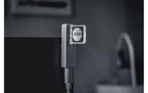 1554661_2 - Mediatech Luxafor CB Flag mit 1.5m USB-C Kabel STOP USB-C