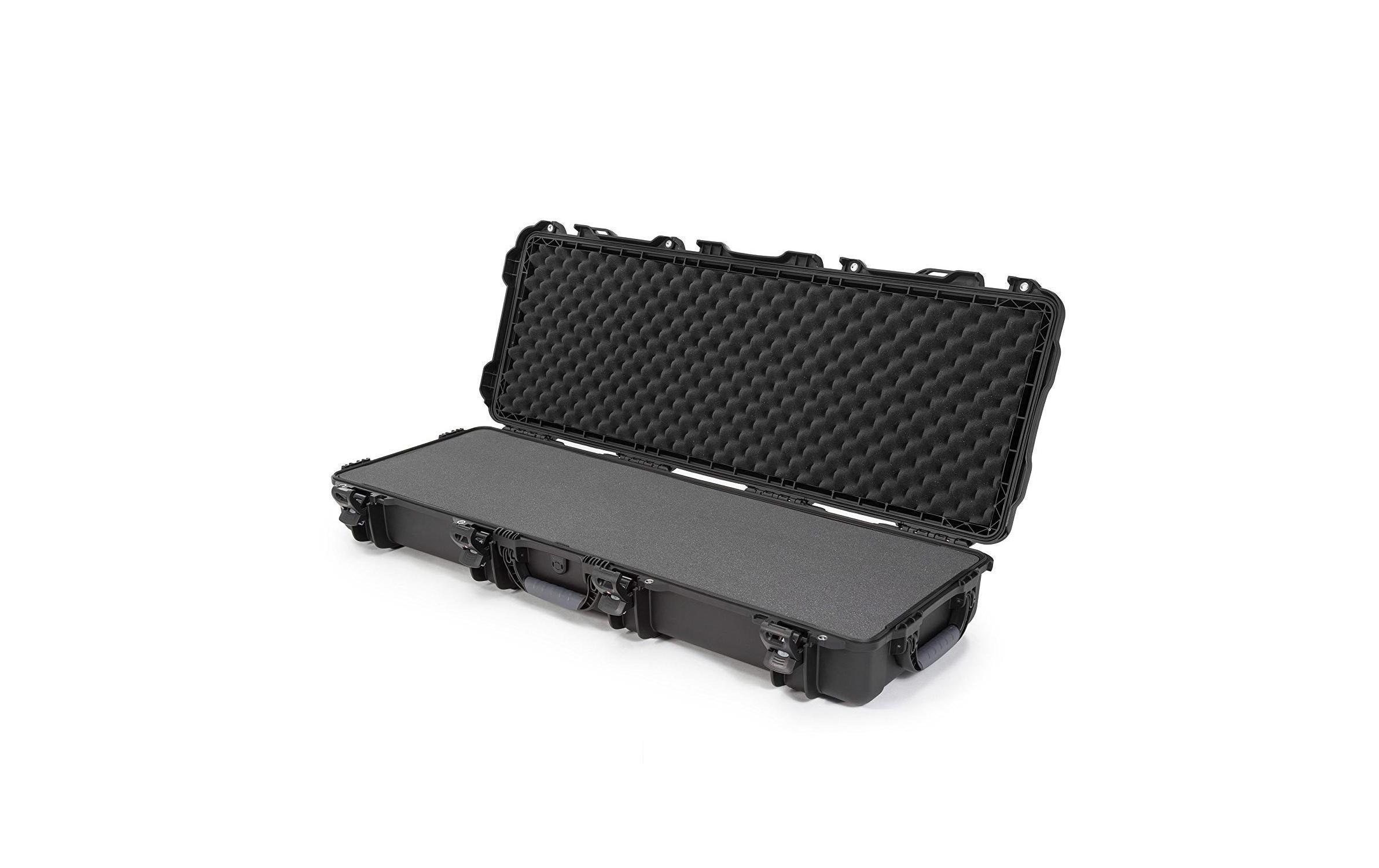 1556121 - Mediatech Nanuk Kunststoffkoffer 990, mit Vollsch., schwarz Innenmasse (mm): 1118x368x152 kaufen | Mediatech.ch