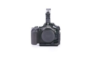 1564637_1 - Mediatech Lightweight Kit for Canon R6 Mark II, Black