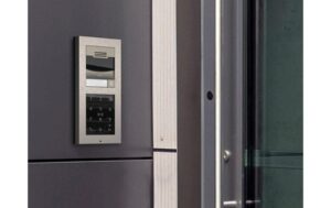 2N IP Verso Touch keypad & Bluetooth & RFID 125kHz, 13.56MHz,NFC,PICard compatible,Sec