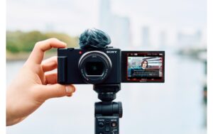 Sony ZV-1 II, 20.1 MP 2.7x opt. Zoom, 3.0 Display