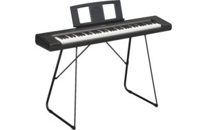 Yamaha NP-35B Portable Keyboard, 76 Keys, schwarz