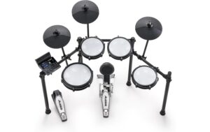 Alesis Nitro Max Kit 8-teiliges E-Drum Komplettset, Mesh, BT