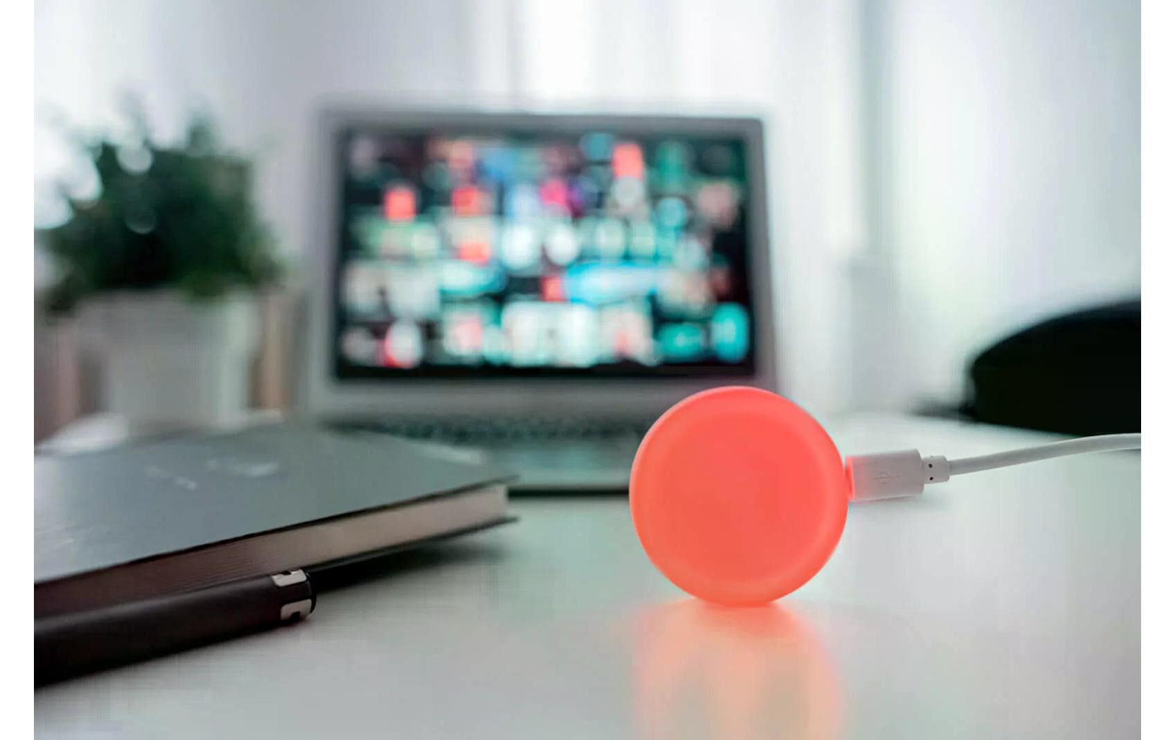 1635977_1 - Mediatech Luxafor Smart Button mit 1.5m USB-A Kabel USB-A